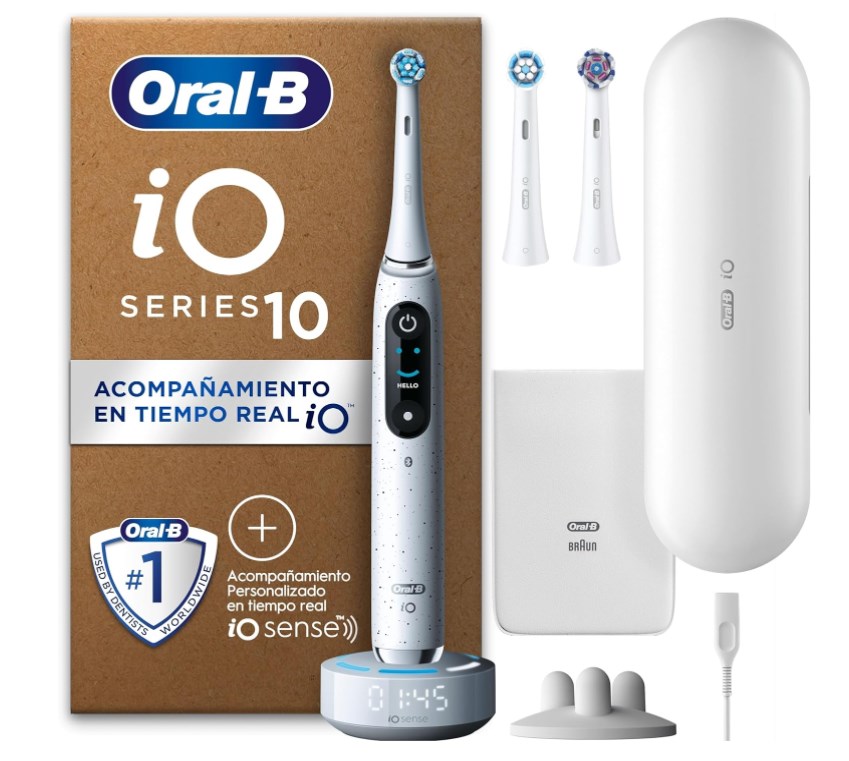 chollo Oral-B iO 10 Cepillo de Dientes Eléctrico Blanco, con 3 Cabezales y 1 Estuche Cargador de Viaje, Diseñado por Braun