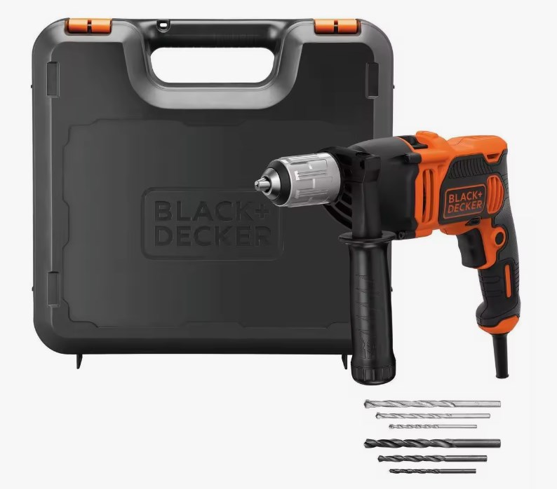 chollo Black and Decker Taladro Percutor 850W, BEH850K-QS, portabrocas 13mm metal, 0 - 3.100 rpm, 54.400 ipm. Incluye 3 brocas (mampostería), 3 brocas (madera), empuñadura lateral y maletín